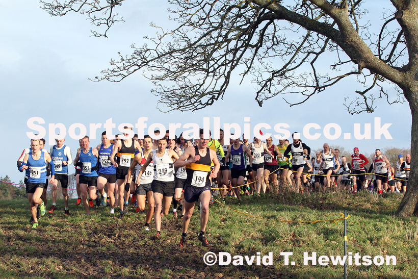Senior mens cross country, 2019 North Eastern Cross Country Champs., Alnwick, Northumberland.  Photo: David T. Hewitson/Sports for All Pics